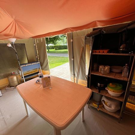 Camping De Монлуи-сюр-Луар Экстерьер фото